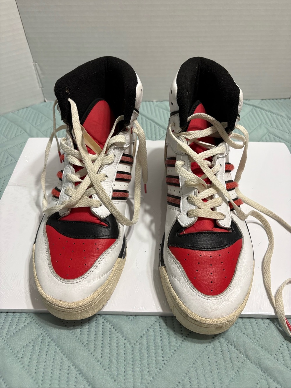 adidas Men’s High Top Lace-Up Athletic Sneakers White/Red/Black/Beige AFZ6332